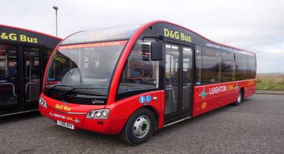 28/10/2024 - Young people's discounted bus travel trial launched today